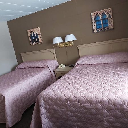 Arnprior Motor Inn المظهر الخارجي الصورة