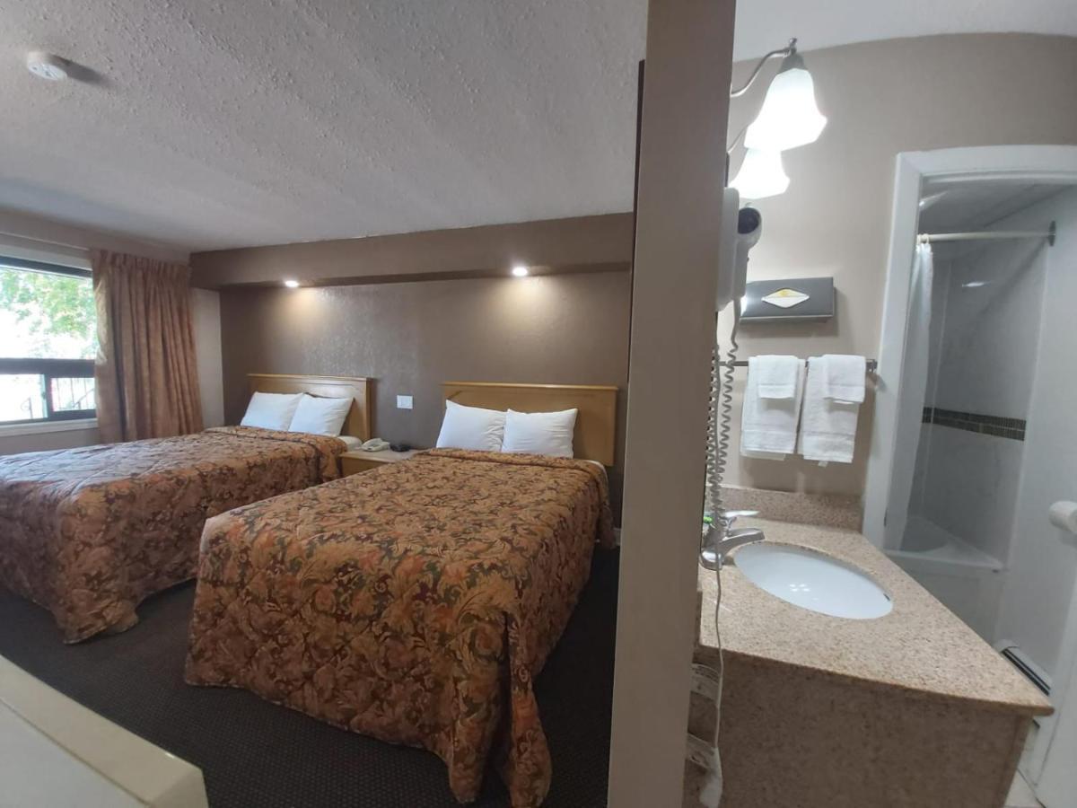 Arnprior Motor Inn المظهر الخارجي الصورة