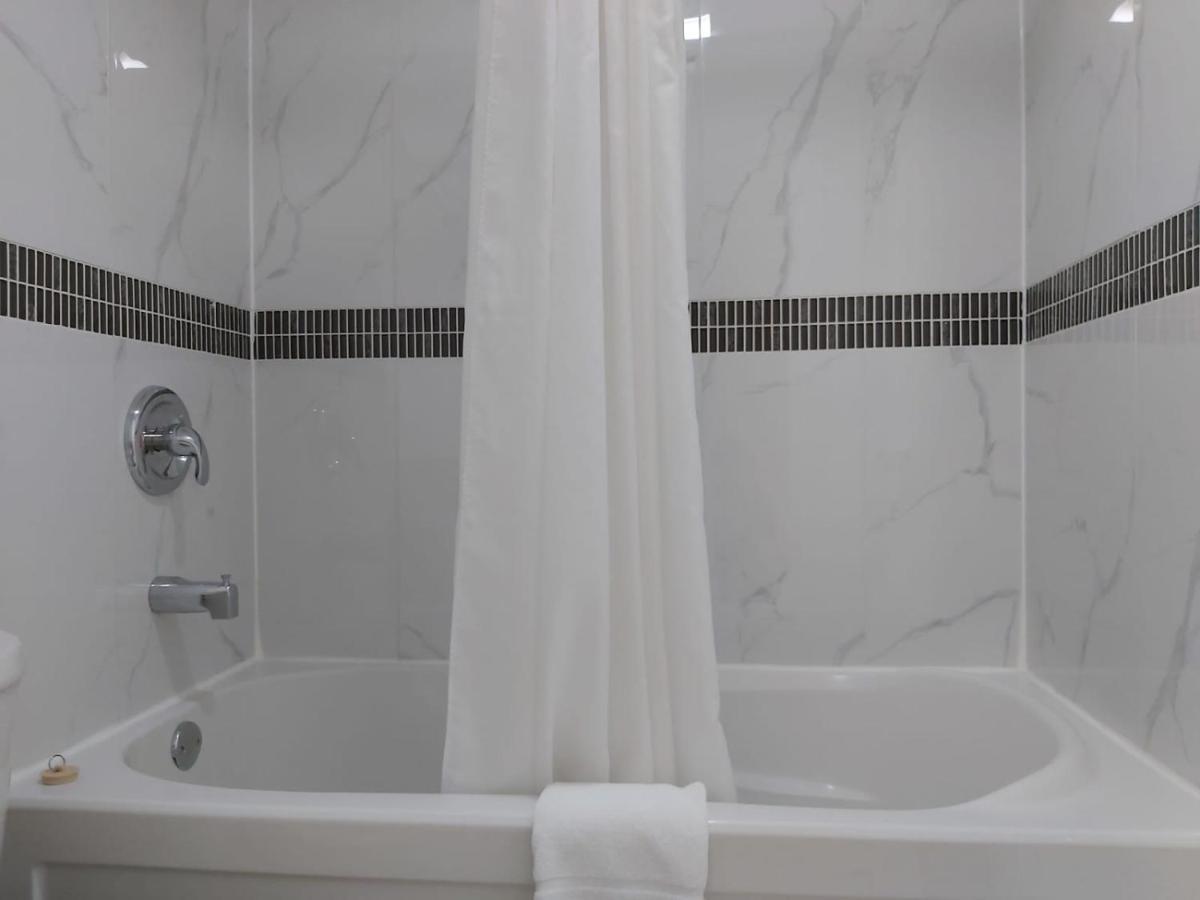 Arnprior Motor Inn المظهر الخارجي الصورة