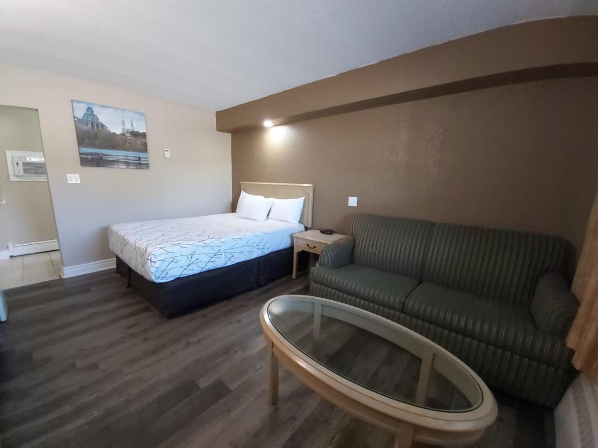 Arnprior Motor Inn المظهر الخارجي الصورة