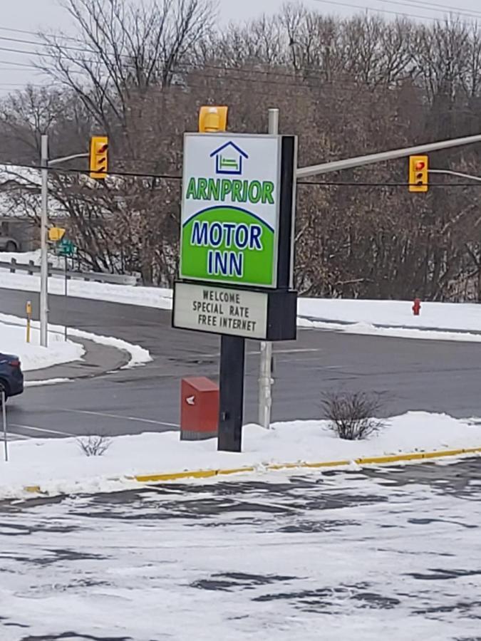 Arnprior Motor Inn المظهر الخارجي الصورة