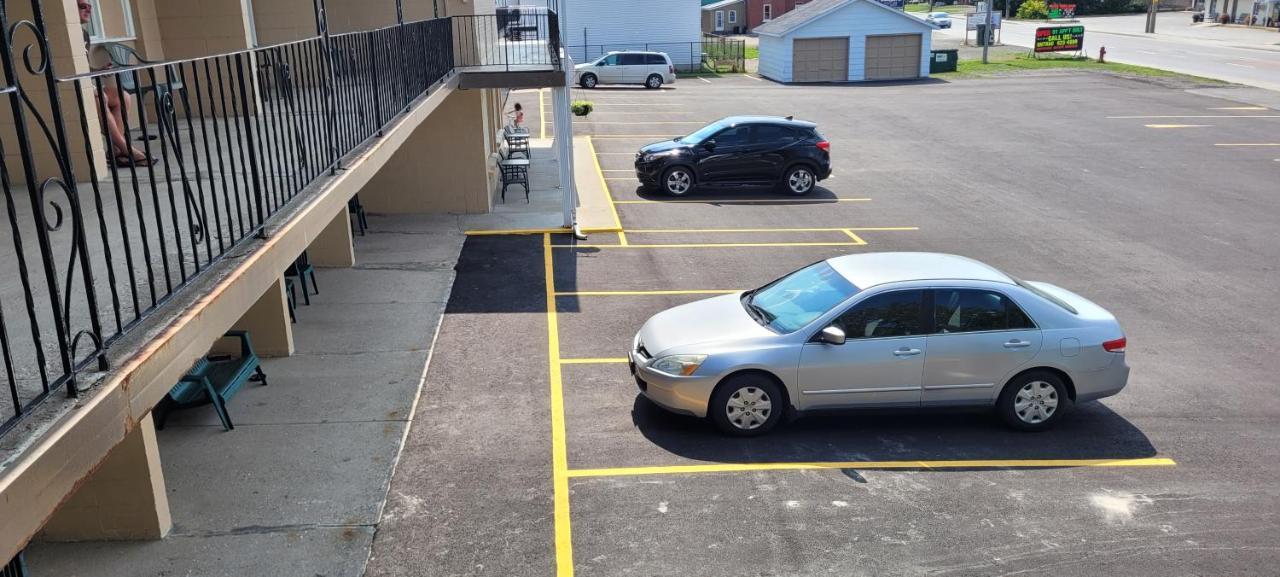 Arnprior Motor Inn المظهر الخارجي الصورة