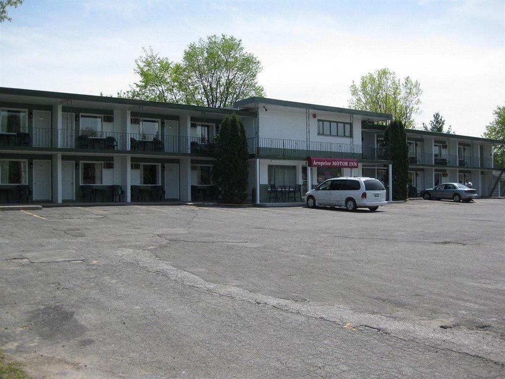 Arnprior Motor Inn المظهر الخارجي الصورة